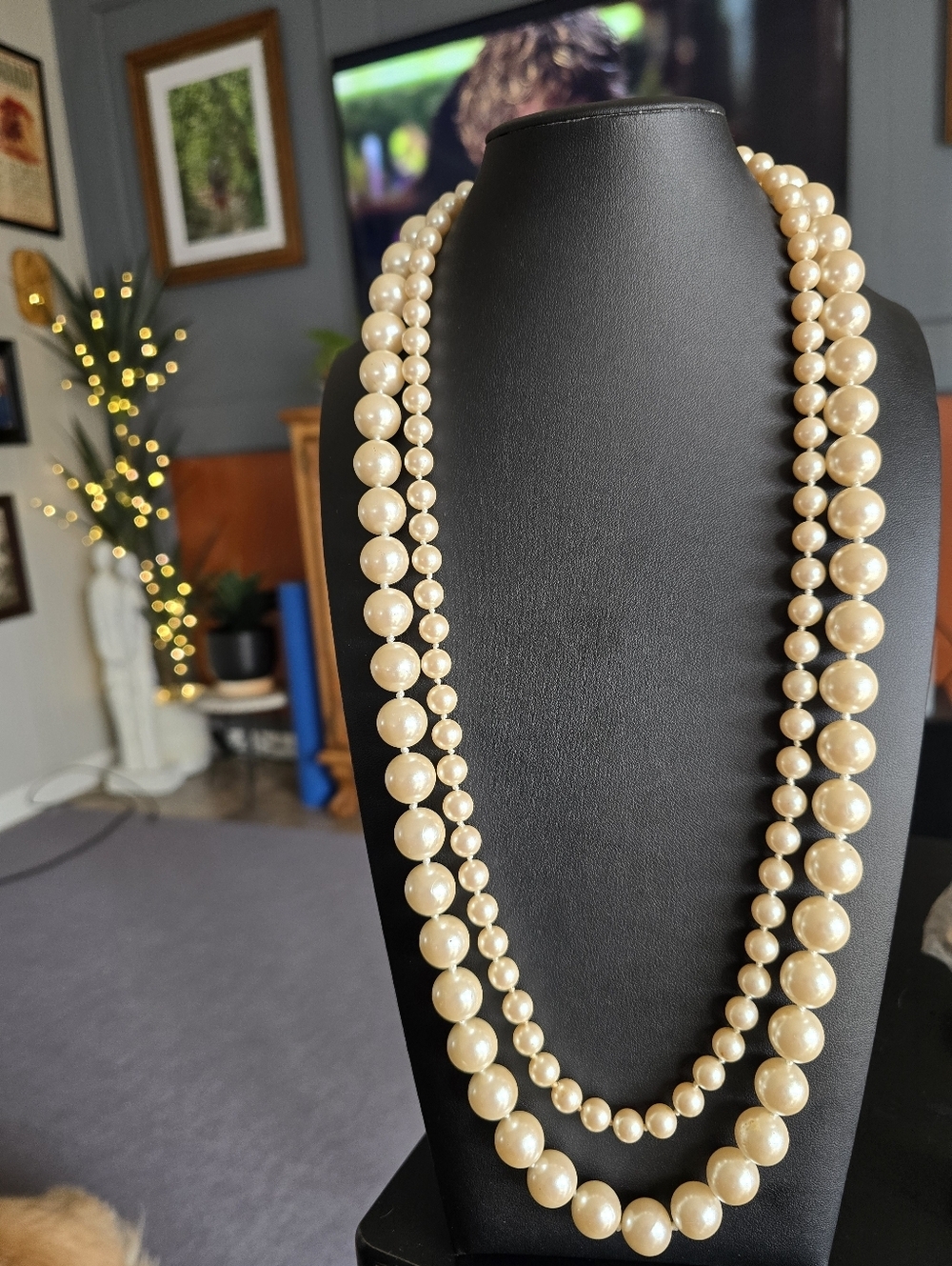 2 Classic Cream Pearl Necklaces - Unbranded
